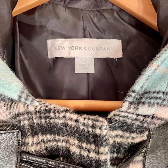 BABY BLUE, B&W PLAID HOODED WINTER COAT NYC XS - Picture 4 of 8